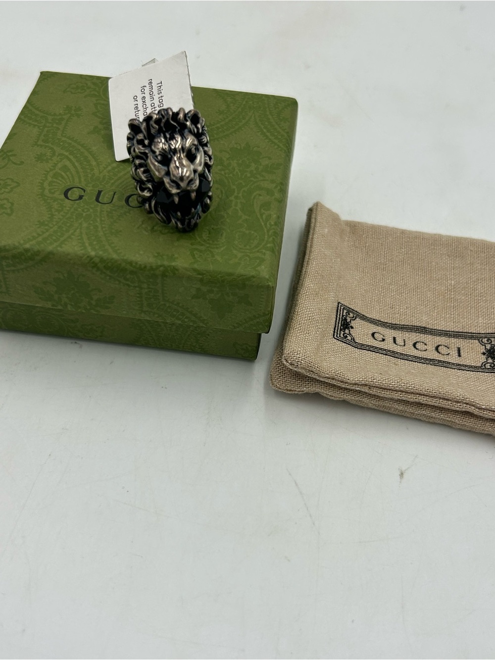 Unisex Gucci, iconic Lionhead silver ring featuring black crystal size 10 Italy - Picture 9 of 11